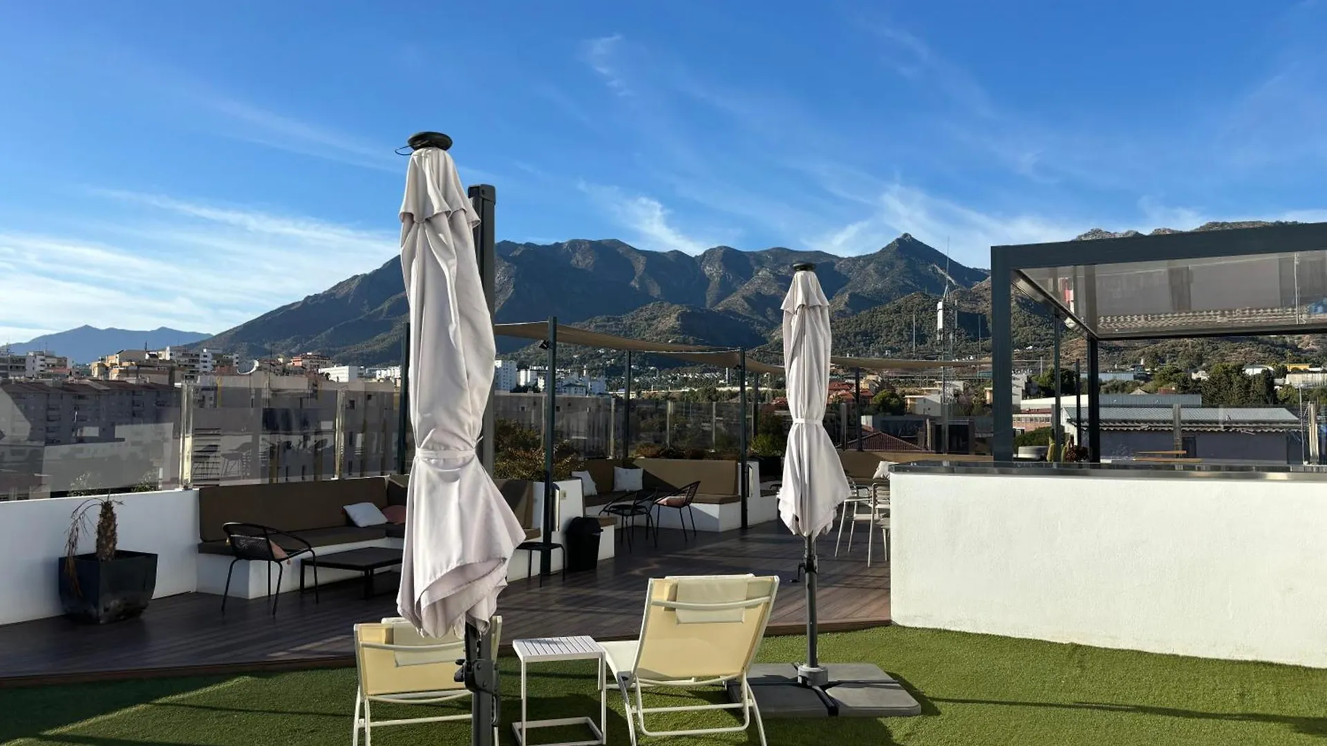 Hotel Daos Suites & Terrace Marbella