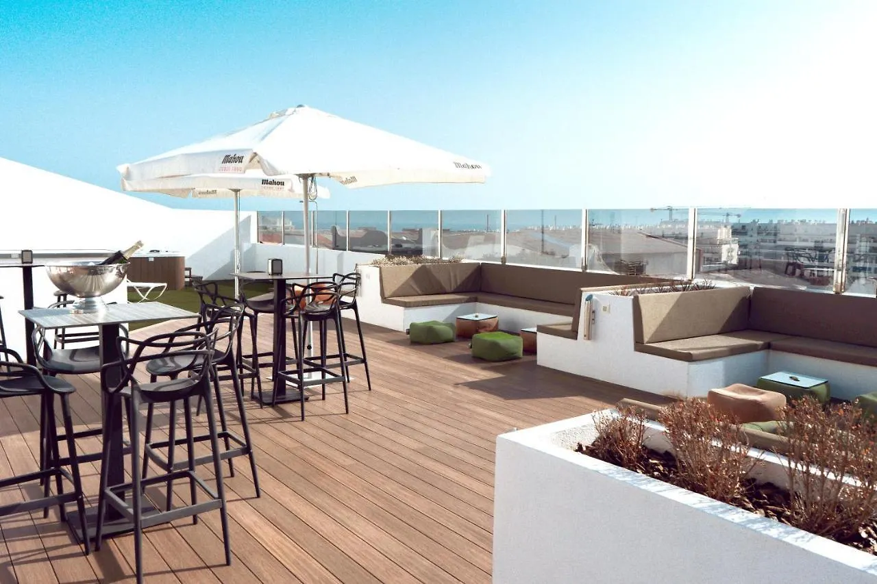 מלון Daos Suites & Terrace מארבלה