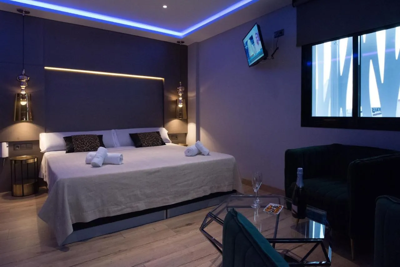 Daos Suites & Terrace מארבלה