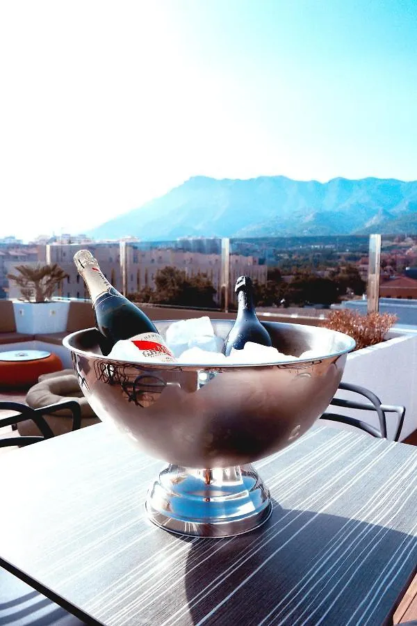 Daos Suites & Terrace Marbella Hotel