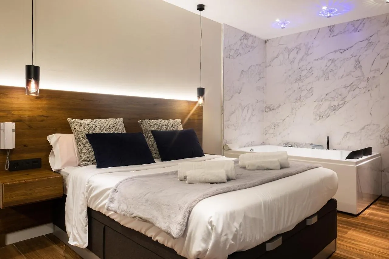 Daos Suites & Terrace Marbella 3*,  Spain