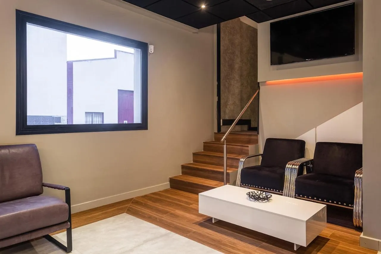 Hotel Daos Suites & Terrace Marbella