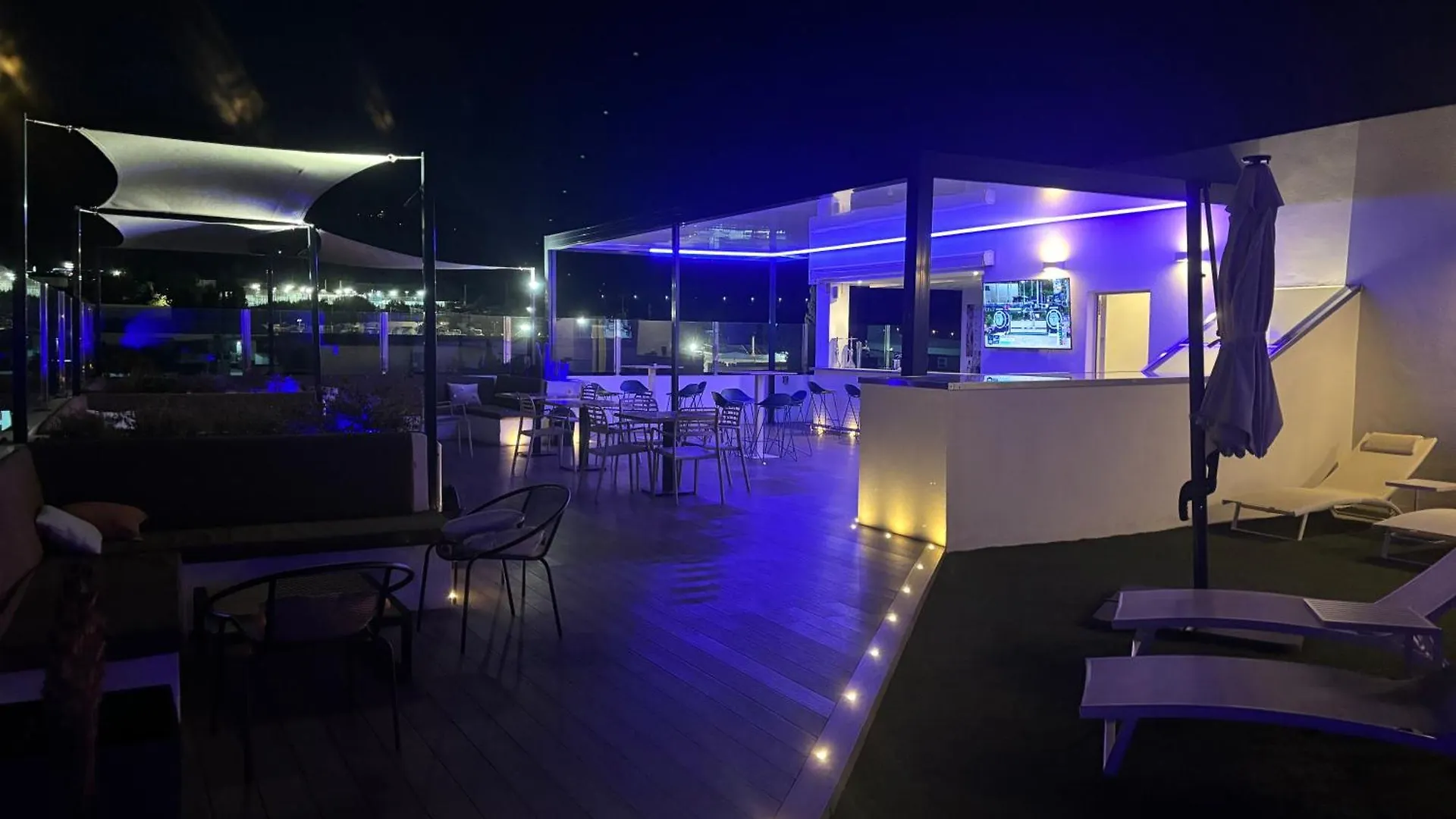Daos Suites & Terrace Marbella 3*,  Spain